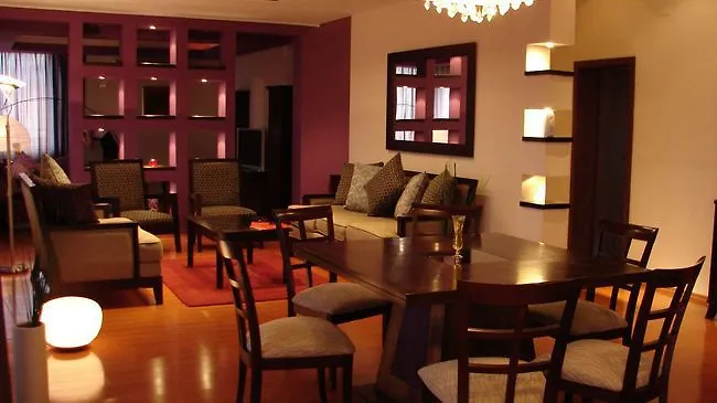 Phoenicia Baneasa Airport 酒店 4*